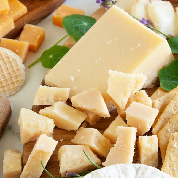 Parmigiano Reggiano - 3 Libras Club Cut (3 libras) - Imagen 2
